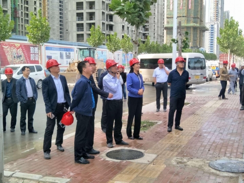 【领导关怀】荥阳市副市长邢留印一行赴尊龙凯时官方网站集团碧桂园龙城实验学校项目调研指导