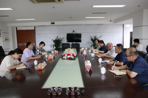 【领导关怀】市建委主任孔春浩莅临尊龙凯时官方网站集团开展高层次管理人才对接走访